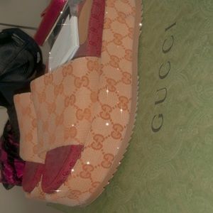 Gucci slides worn once literally
